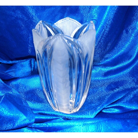Vintage Heritage Stylesetter 8" 24% Full Lead Crystal Hand Cut & Frosted Vase - Picture 1 of 7